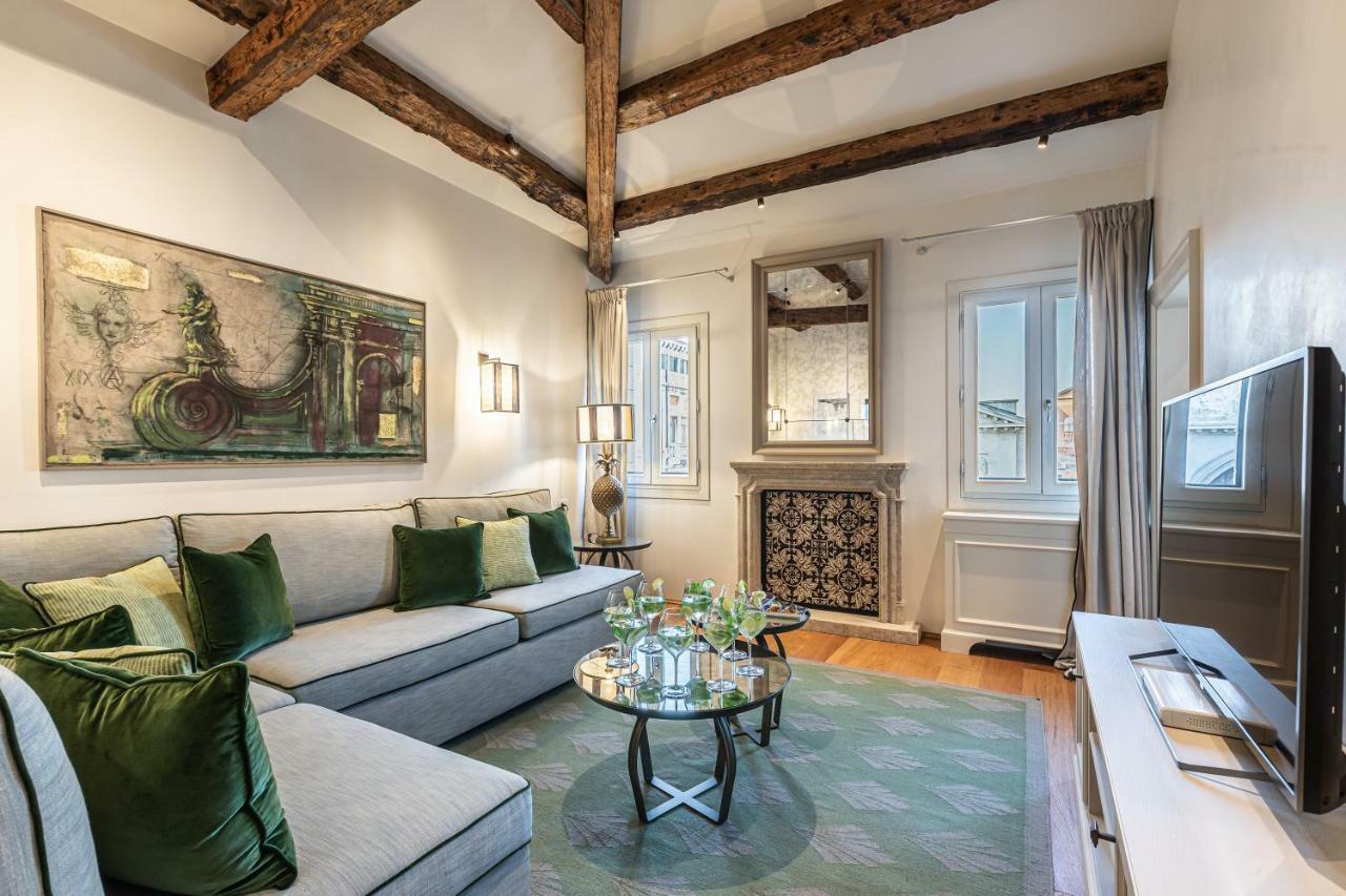 Апартаменты La Dimora Di San Maurizio 4 Terrace - Dimora Italia - Венеция Экстерьер фото